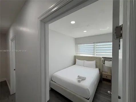 10002 E Bay Harbor Drive Bay Harbor Islands FL 33154