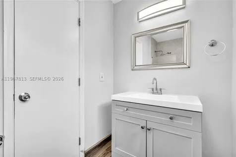 10002 E Bay Harbor Drive Bay Harbor Islands FL 33154