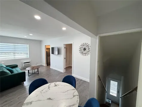 10002 E Bay Harbor Drive Bay Harbor Islands FL 33154