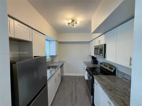 10002 E Bay Harbor Drive Bay Harbor Islands FL 33154