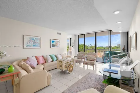 20281 E Country Club Drive Aventura FL 33180
