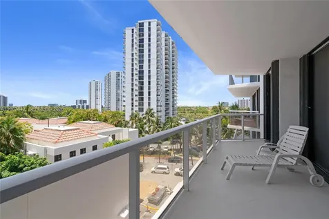 20281 E Country Club Drive Aventura FL 33180