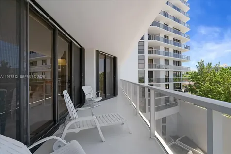 20281 E Country Club Drive Aventura FL 33180