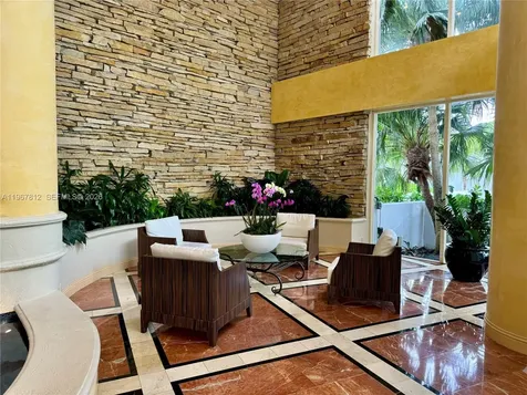 20281 E Country Club Drive Aventura FL 33180