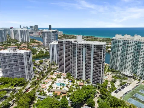 20281 E Country Club Drive Aventura FL 33180