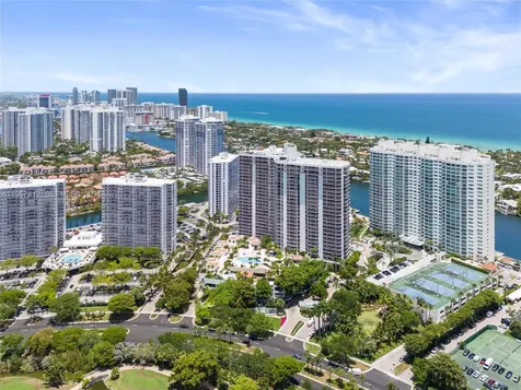 20281 E Country Club Drive Aventura FL 33180