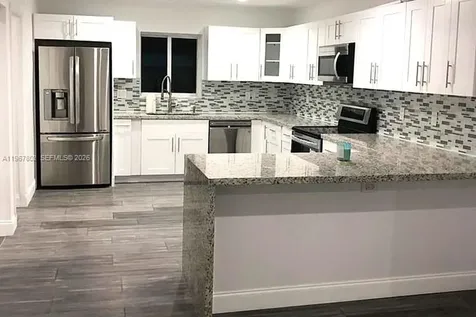 6634 SW 76th Terrace South Miami FL 33143