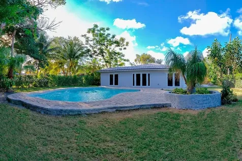 6634 SW 76th Terrace South Miami FL 33143