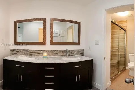 6634 SW 76th Terrace South Miami FL 33143