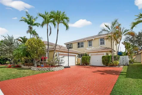 1561 SW 187th Avenue Pembroke Pines FL 33029