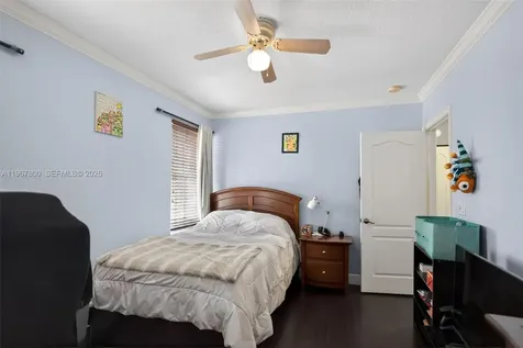 1561 SW 187th Avenue Pembroke Pines FL 33029