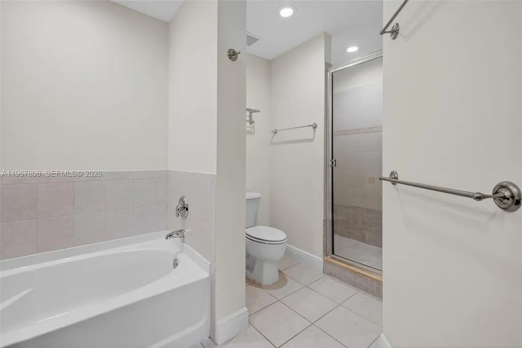 704 SW 1st Avenue Pompano Beach FL 33060
