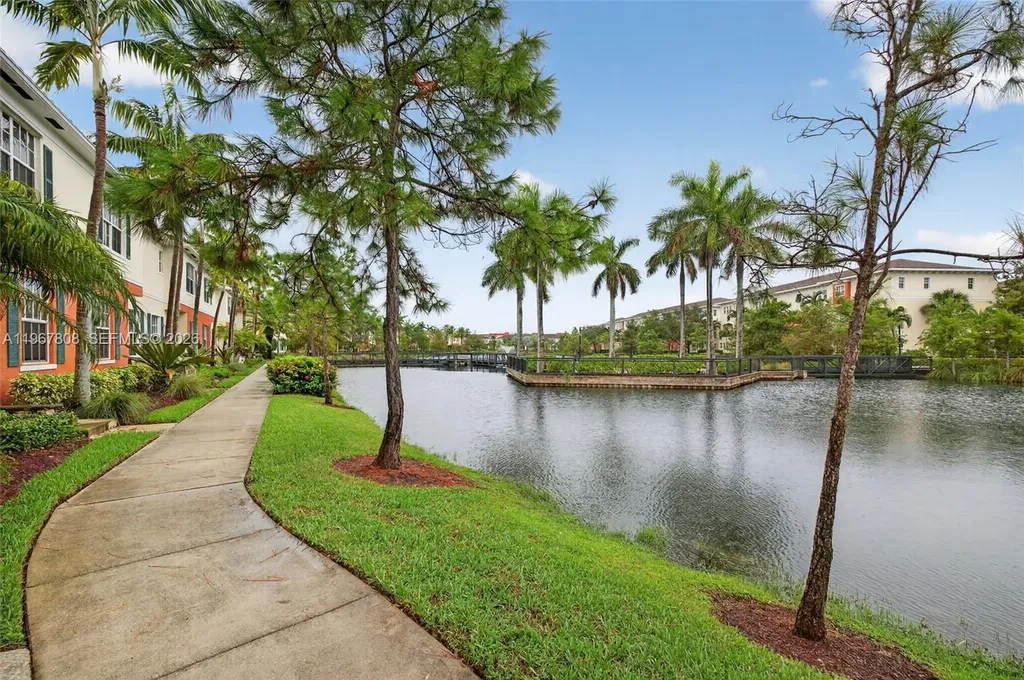 704 SW 1st Avenue Pompano Beach FL 33060