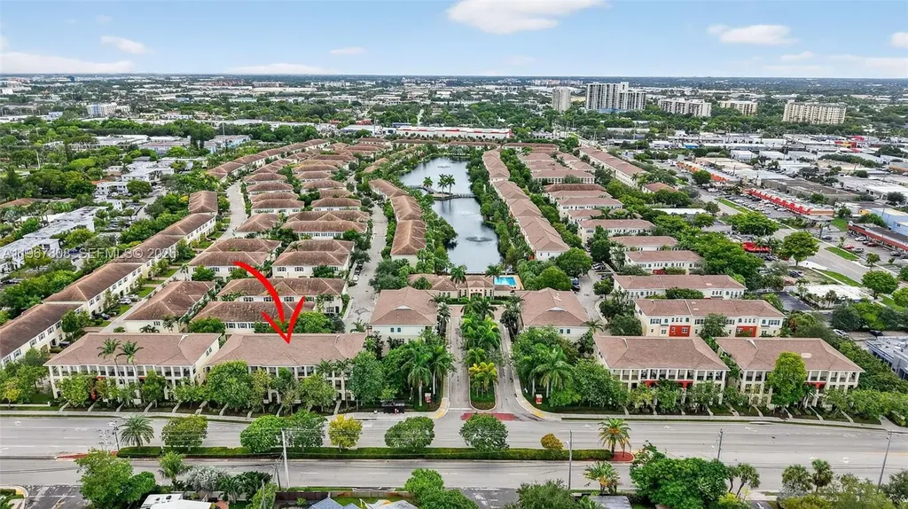 704 SW 1st Avenue Pompano Beach FL 33060