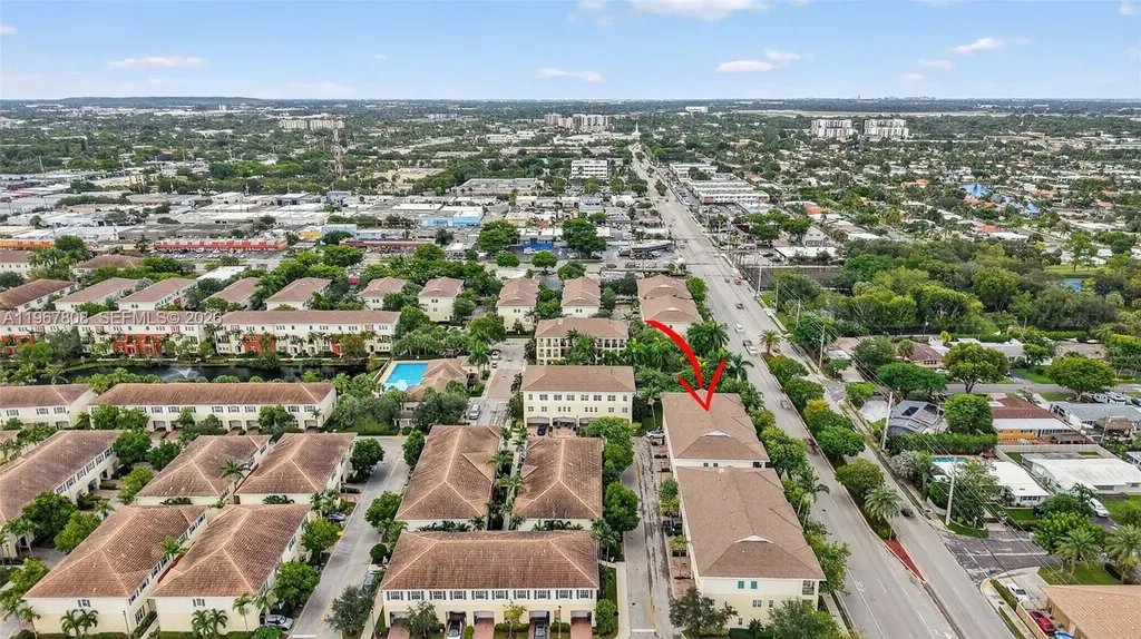 704 SW 1st Avenue Pompano Beach FL 33060
