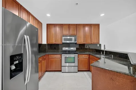 704 SW 1st Avenue Pompano Beach FL 33060