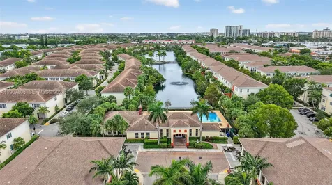 704 SW 1st Avenue Pompano Beach FL 33060