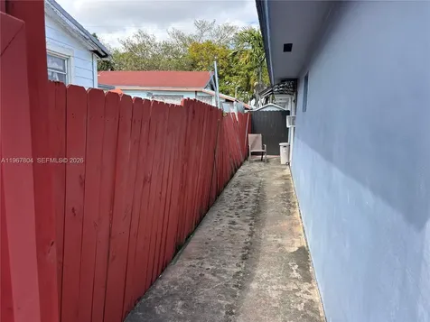 3625 SW 6 Street Miami FL 33135