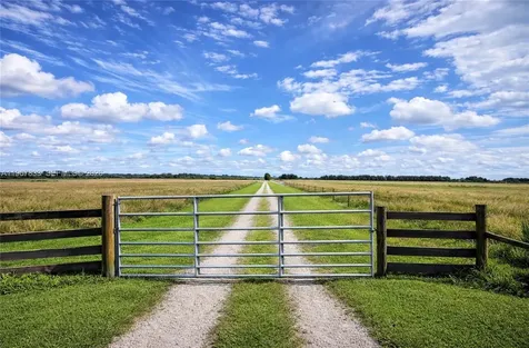 595 N Header Canal Road Fort Pierce FL 34945