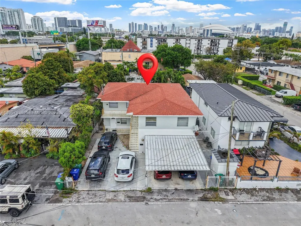 911 NW 22nd Place Miami FL 33125