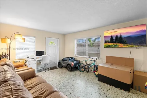 911 NW 22nd Place Miami FL 33125