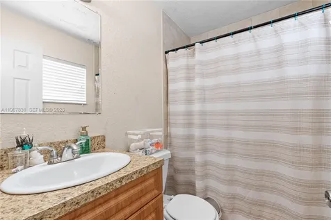 911 NW 22nd Place Miami FL 33125