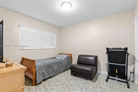 911 NW 22nd Place Miami FL 33125