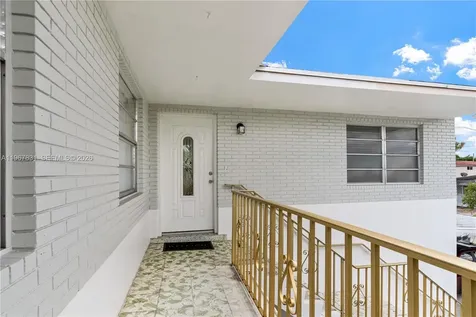 911 NW 22nd Place Miami FL 33125