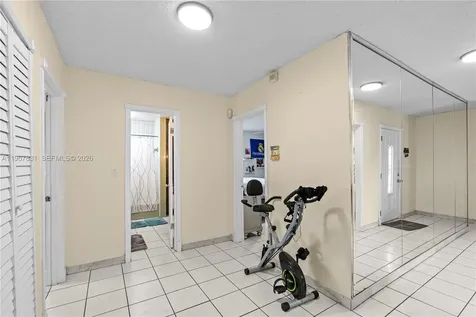 911 NW 22nd Place Miami FL 33125