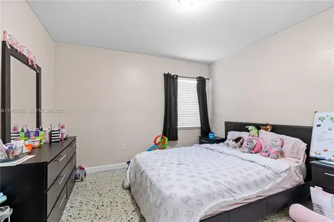 911 NW 22nd Place Miami FL 33125