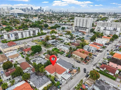 911 NW 22nd Place Miami FL 33125