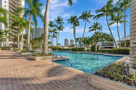 3610 Yacht Club Drive Aventura FL 33180