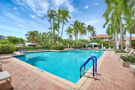 3610 Yacht Club Drive Aventura FL 33180