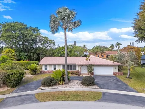 7541 SW 9th Street Plantation FL 33317