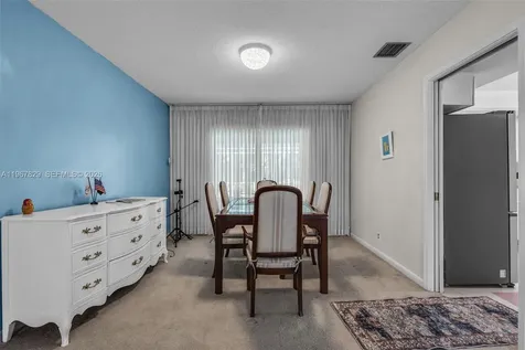 7541 SW 9th Street Plantation FL 33317