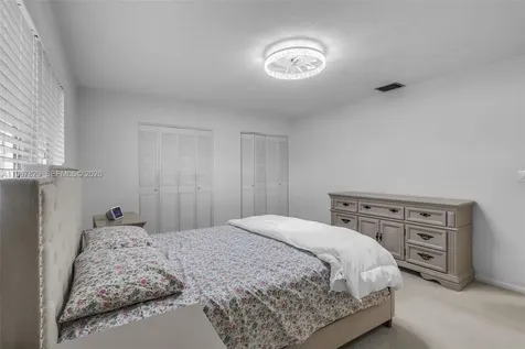 7541 SW 9th Street Plantation FL 33317