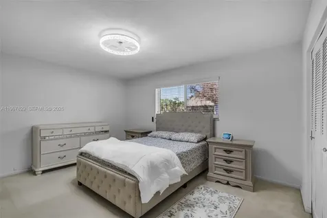 7541 SW 9th Street Plantation FL 33317