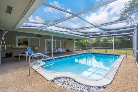7541 SW 9th Street Plantation FL 33317