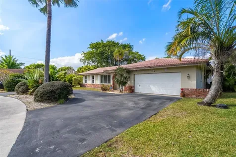 7541 SW 9th Street Plantation FL 33317