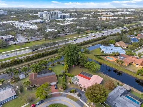 7541 SW 9th Street Plantation FL 33317