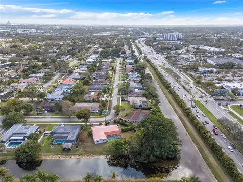 7541 SW 9th Street Plantation FL 33317