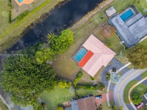 7541 SW 9th Street Plantation FL 33317