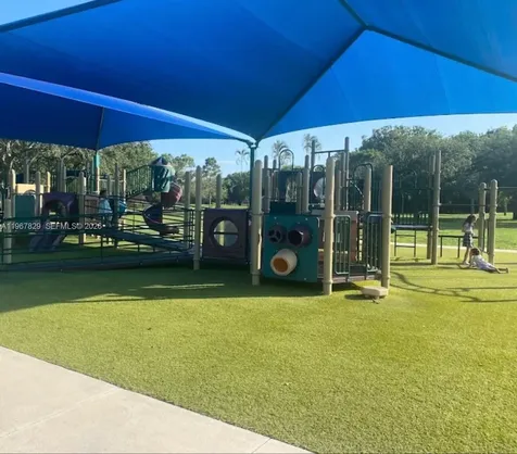 7541 SW 9th Street Plantation FL 33317