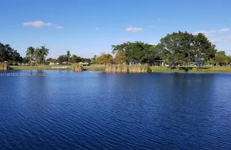 7541 SW 9th Street Plantation FL 33317