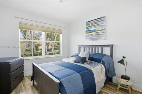 4351 Foxtail Lane Weston FL 33331