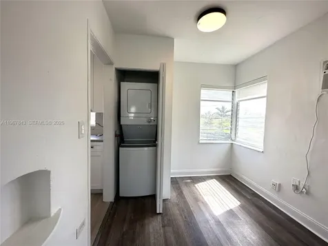 1910 Biarritz Drive Miami Beach FL 33141