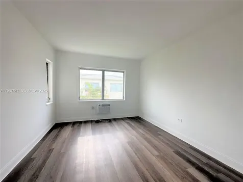 1910 Biarritz Drive Miami Beach FL 33141