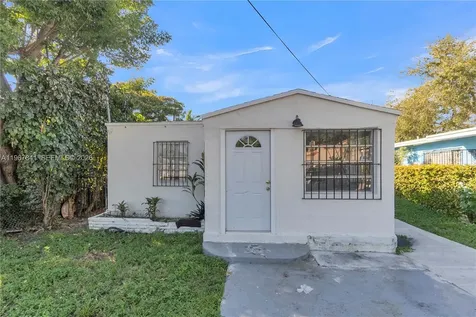 6940 NW 6th Court Miami FL 33150
