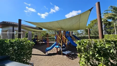 10376 NW 76th Terrace Doral FL 33178