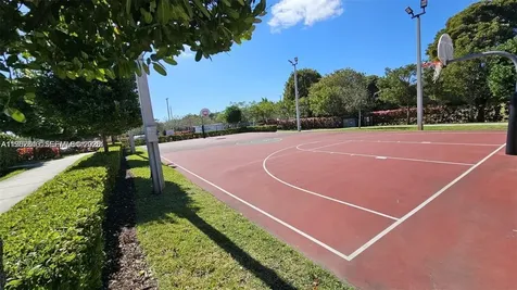 10376 NW 76th Terrace Doral FL 33178